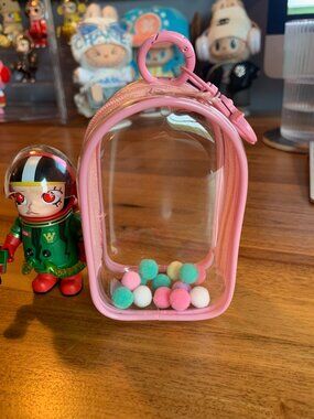Figure storage carrying case